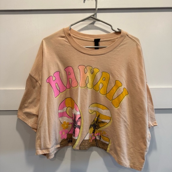 wild fable Tops - Wild Fable Hawaii Cropped Graphic T-Shirt - Tan